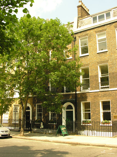 charles dickens house